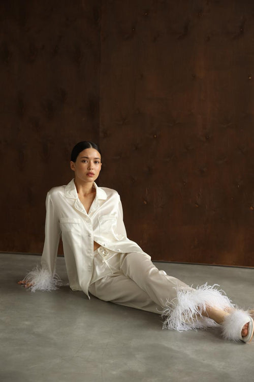 Pajama set - White feathers with pants