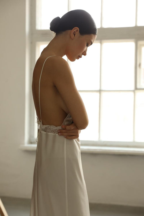 Mary - White long slip dress