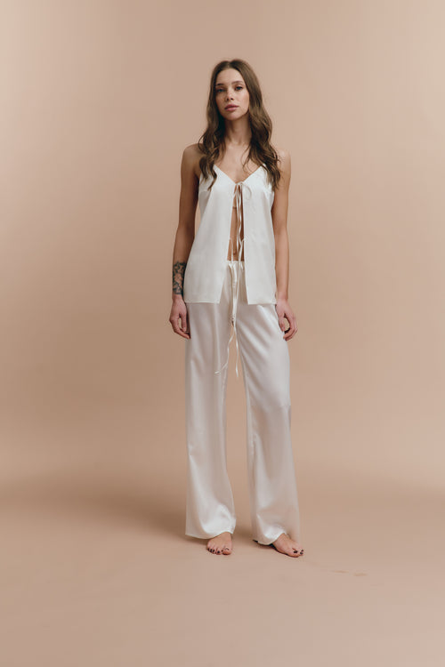 Lucy - White pjs without lace