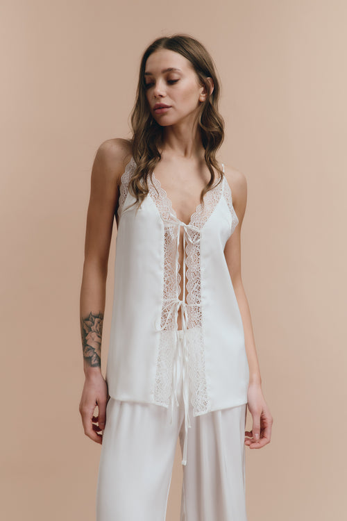 Lucy - White pjs with pants