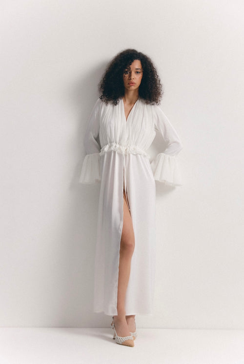 Caroline - white robe