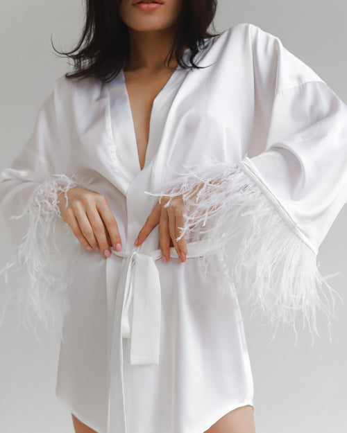 Kimono robe - White feather